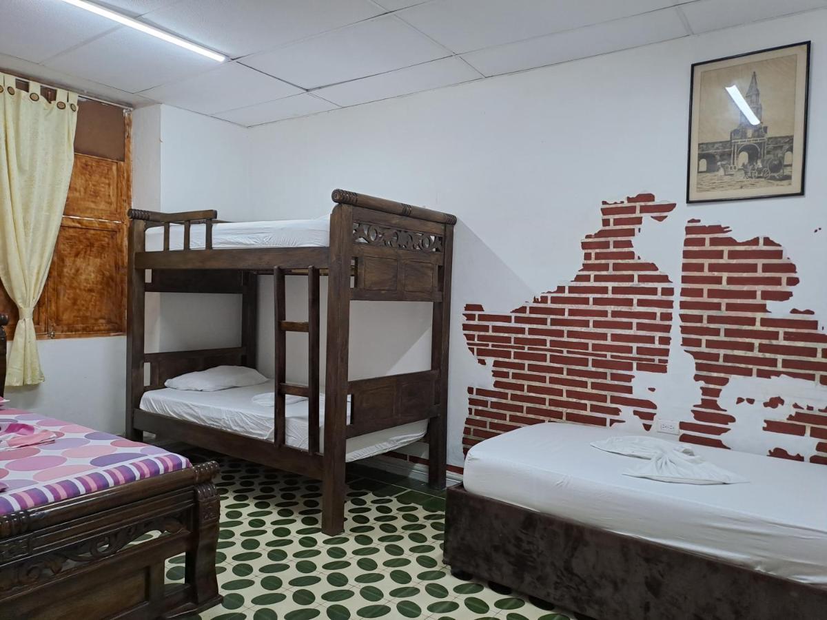 Hostal Casa Lara Cartagena Екстер'єр фото